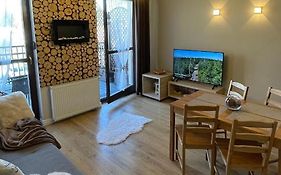 Dziki Apartament Panorama Gór, Duży Taras z Widokiem na Góry